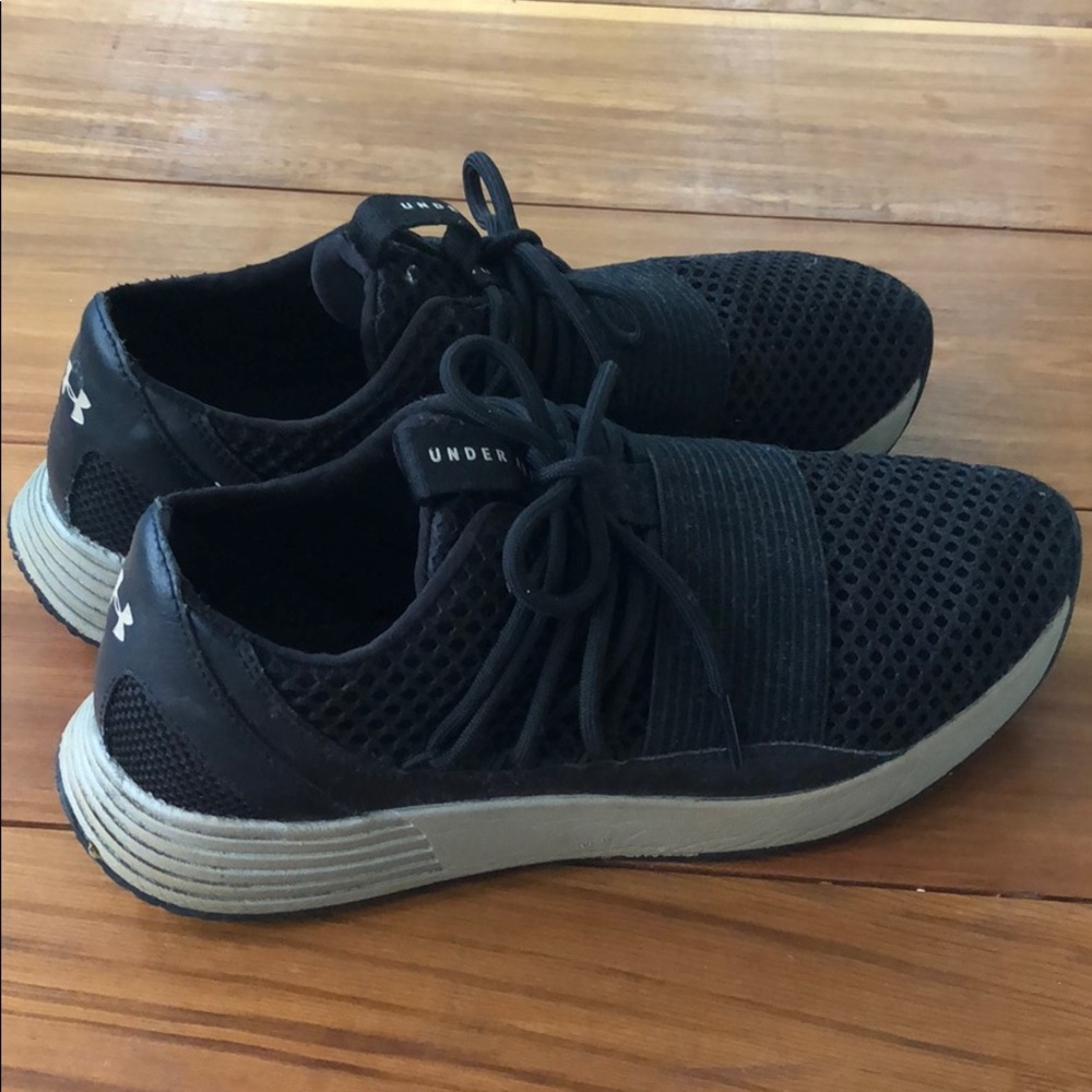 Women’s Size 9 Under Armour Street Style Shoes